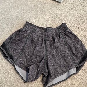 lululemon hottie hots